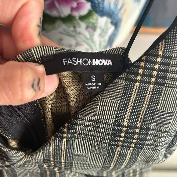 Fashion Nova Black and Tan Checkered Bodycon Dress Small - Picture 11 of 16